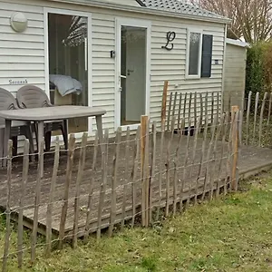 https://luxueuze-stacaravan-4pers-met-terras-en-tuintje-bredene.hotelsghent.com